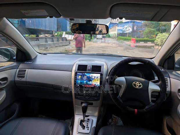Toyota Axio 2010 Silver
