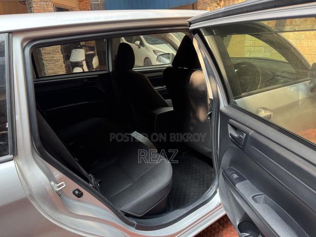 Toyota Corolla Fielder 1.5 Hybrid FWD 2021 Silver