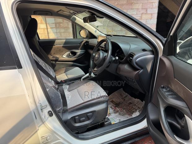 Toyota Yaris Cross 1.5 Hybrid FWD 2021 Pearl