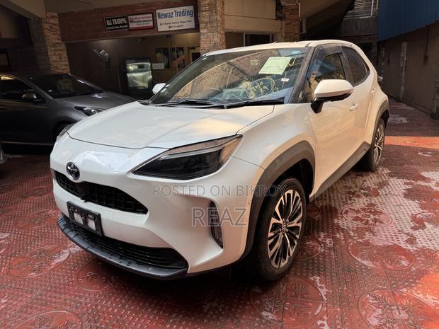 Toyota Yaris Cross 1.5 Hybrid FWD 2021 Pearl