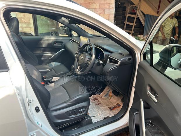 Toyota Corolla Cross 1.8 Hybrid FWD 2022 Pearl