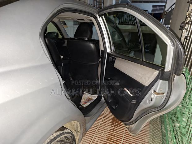 Toyota Axio 1.5 G 2WD 2014 Silver