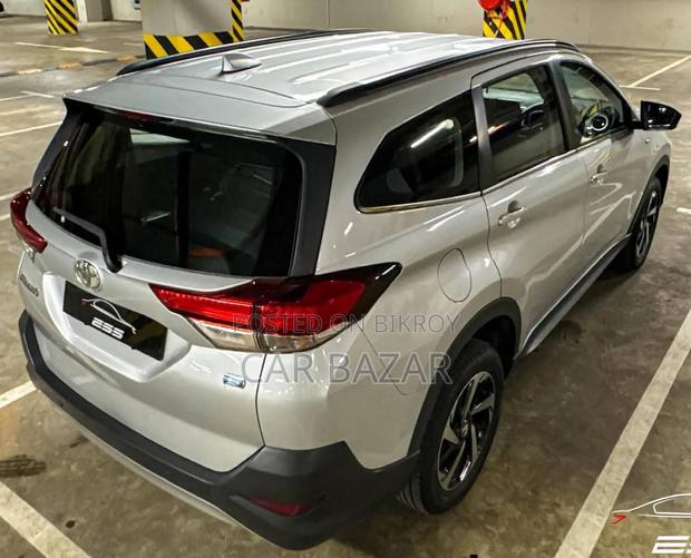 Toyota Rush 1.5 RWD 2019 Silver