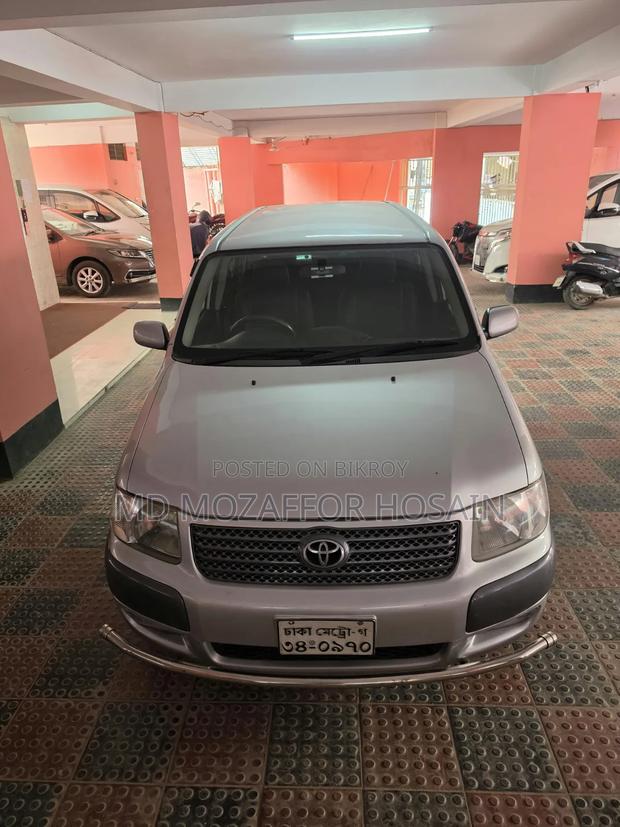 Toyota Succeed 2012 Silver