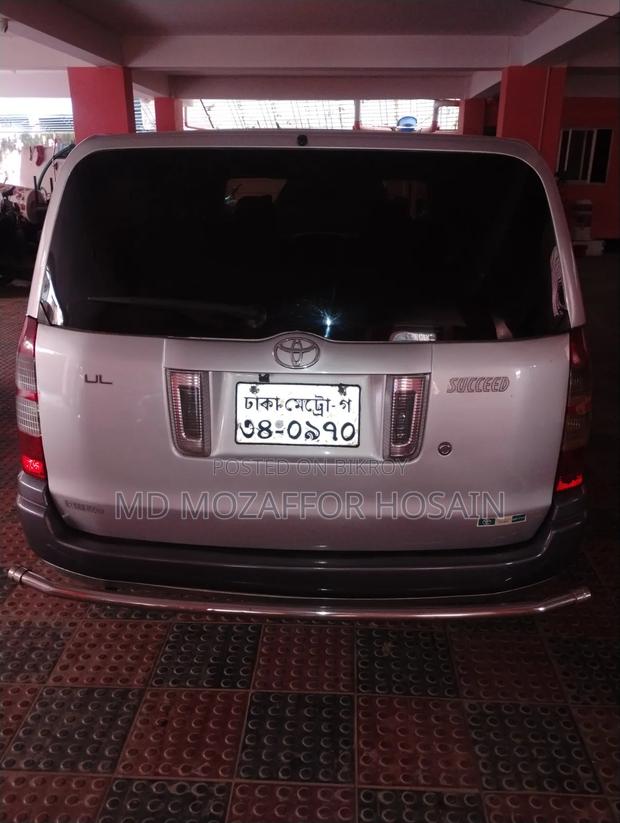 Toyota Succeed 2012 Silver