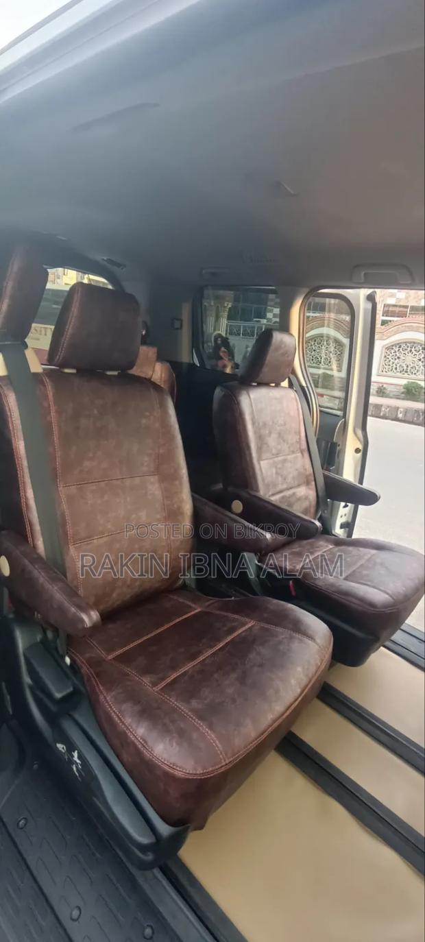 Toyota Noah 2014 Pearl