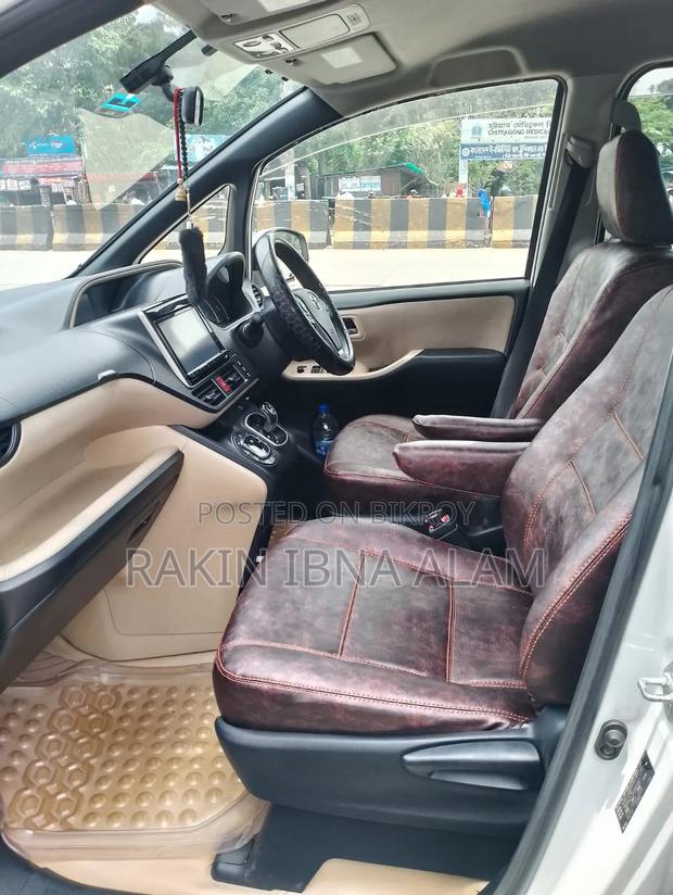 Toyota Noah 2014 Pearl