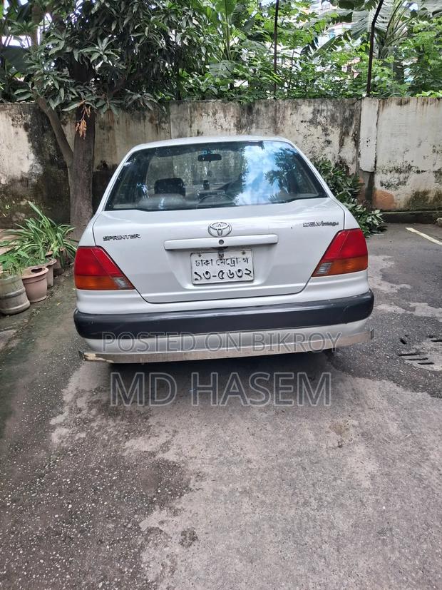 Toyota Corolla Sedan 1997 White