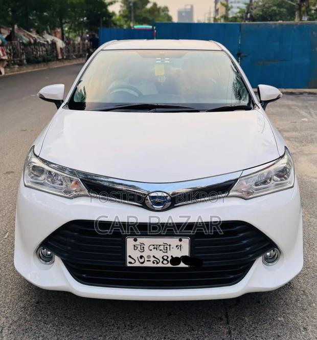 Toyota Axio 1.5 Hybrid 2WD 2015 White