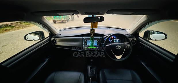 Toyota Axio 1.5 Hybrid 2WD 2015 White