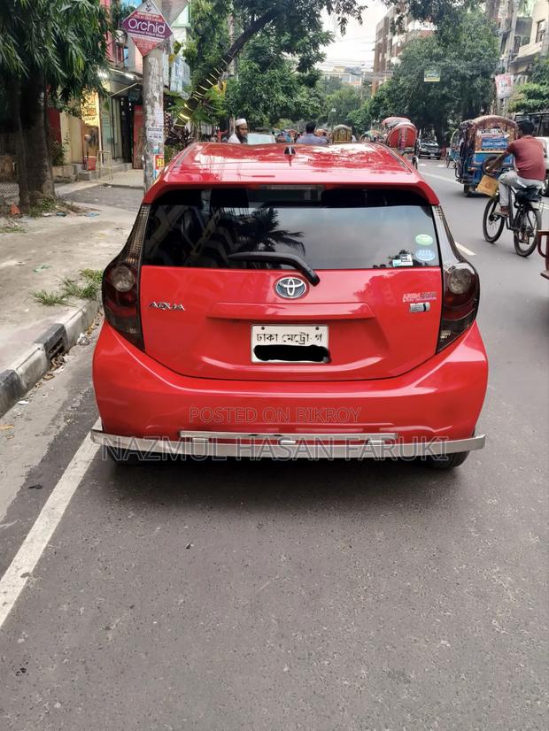 Toyota Aqua 2012 Red