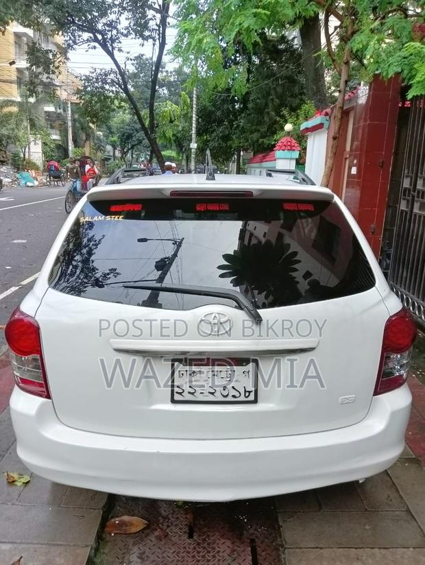 Toyota Axio 2010 White
