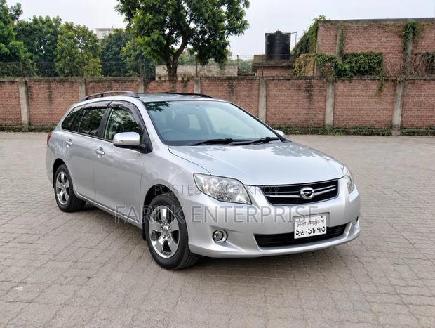 Toyota Corolla Fielder 2011 Silver