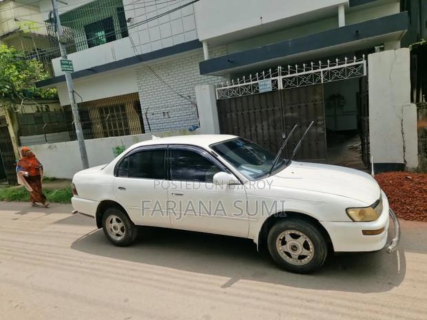 Toyota Corolla Automatic 1994 White