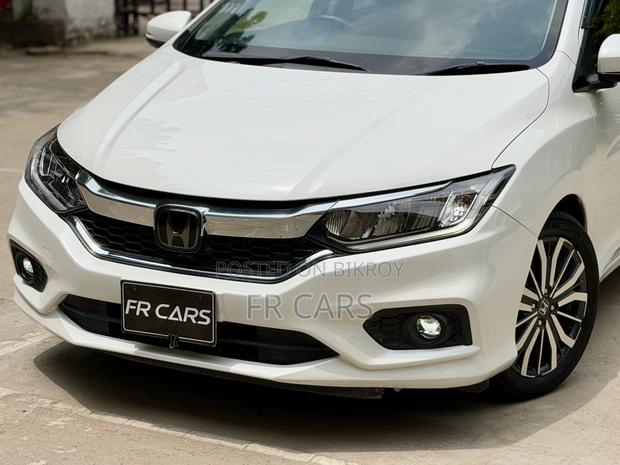 Honda Grace 1.5 Hybrid FWD 2018 Pearl