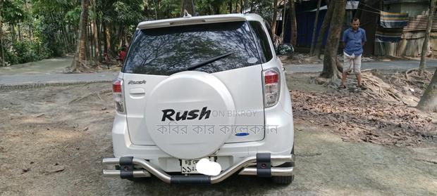 Toyota Rush 2010 White