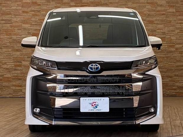 New Toyota Noah 2026 Pearl