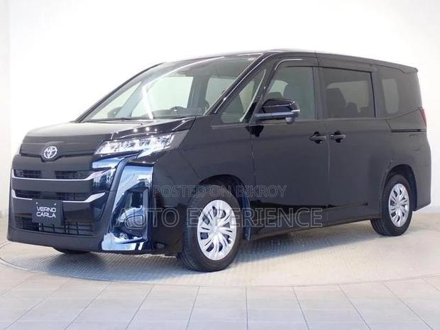 Toyota Noah 2022 Black