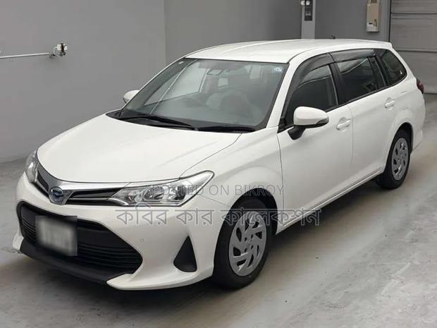 Toyota Axio 2017 Pearl