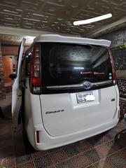 Toyota Esquire 2016 Pearl for sale