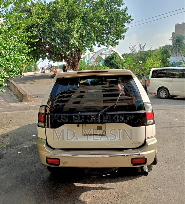 Mitsubishi Nativa 2005 White