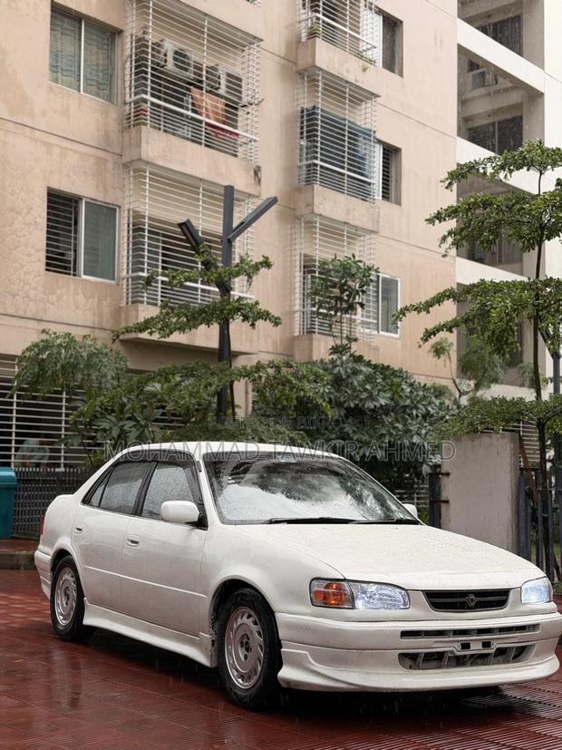 Toyota Corolla Automatic 1995 Pearl