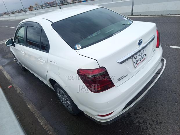 Toyota Axio 1.5 Hybrid 2WD 2020 White