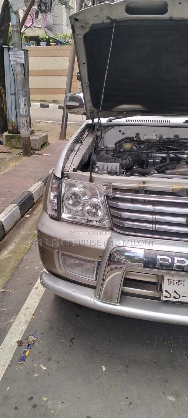 Toyota Land Cruiser Prado 2000 Pearl