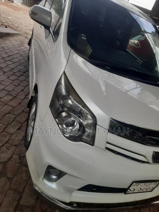 Toyota Noah 2013 White