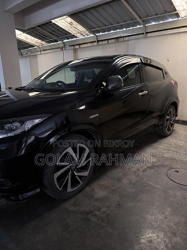 Honda Vezel 1.5 Hybrid 2WD 2016 Black