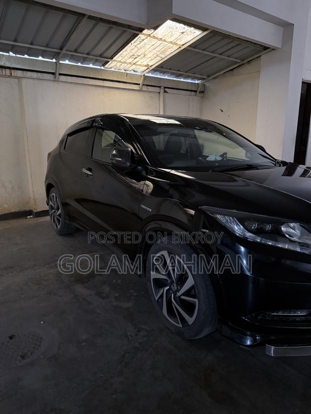 Honda Vezel 1.5 Hybrid 2WD 2016 Black
