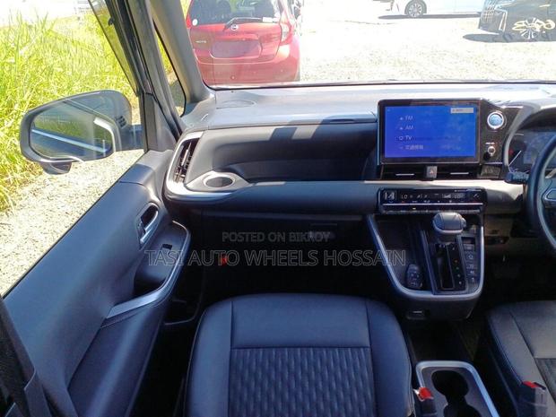 Toyota Noah 2022 Black