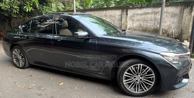 BMW 7 Series 2019 Gray