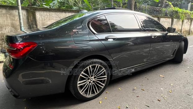 BMW 7 Series 2019 Gray