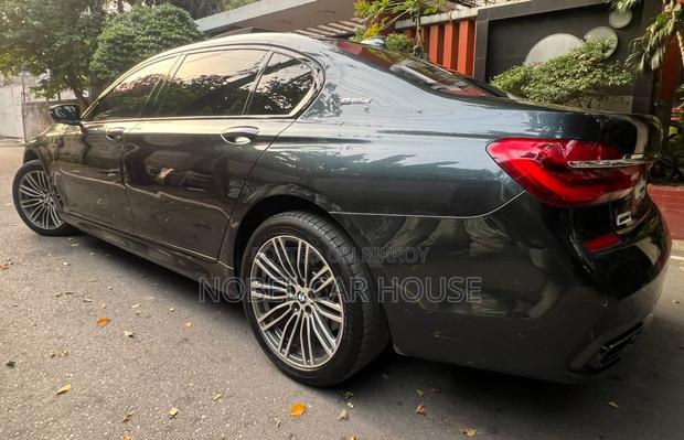BMW 7 Series 2019 Gray