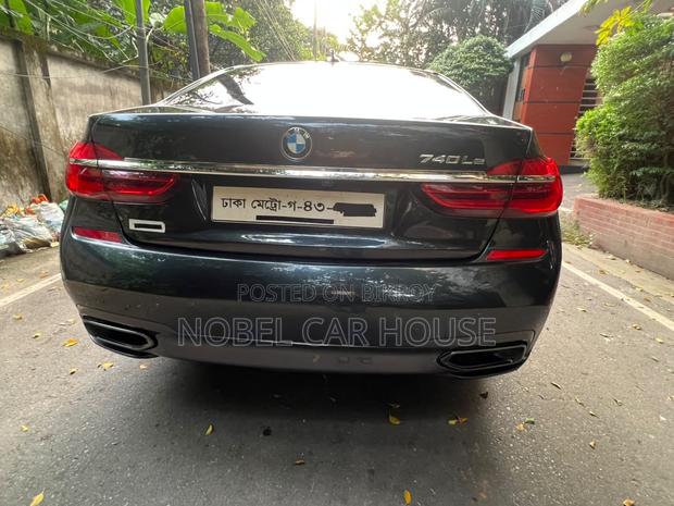BMW 7 Series 2019 Gray