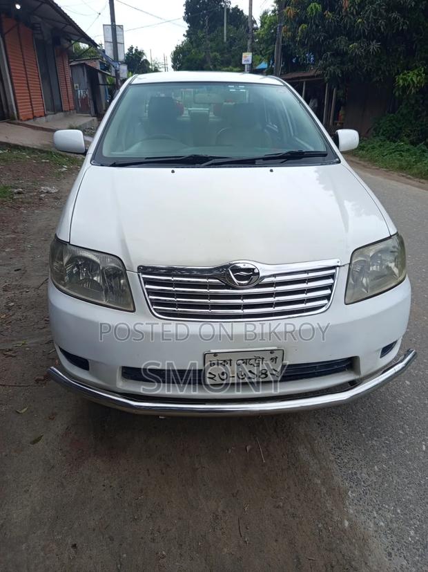 Toyota Corolla 2004 White