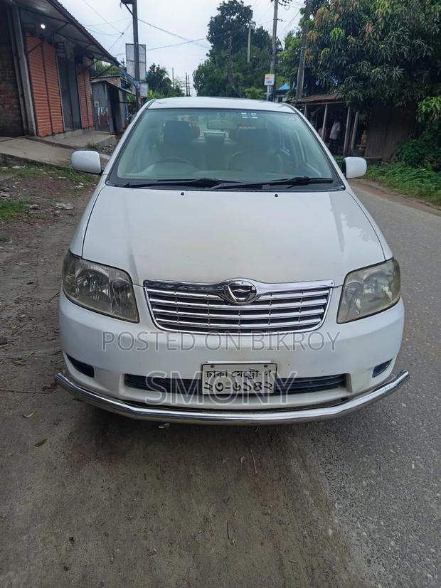 Toyota Corolla 2004 White