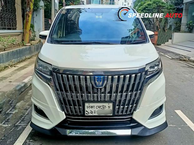 Toyota Esquire 2019 Pearl