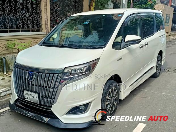 Toyota Esquire 2019 Pearl