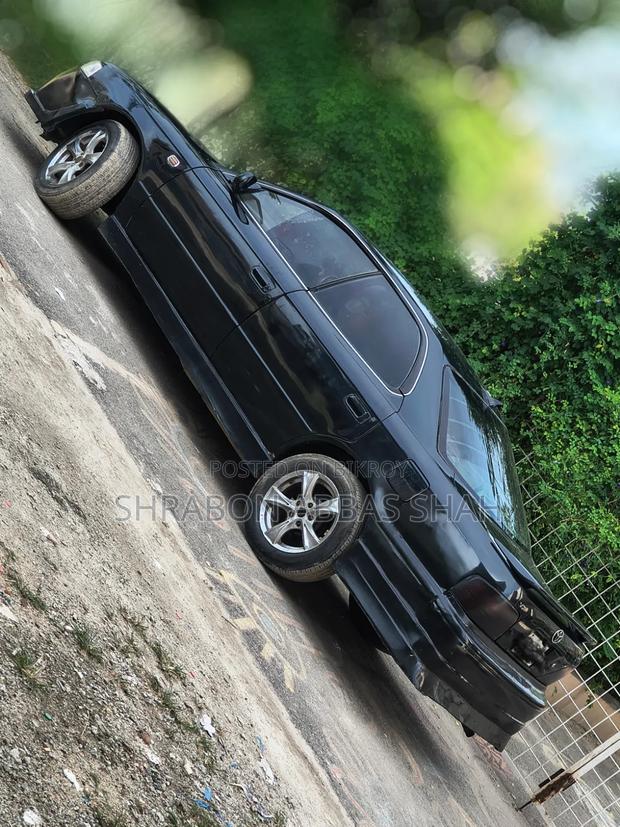 Toyota Vista 1996 Black