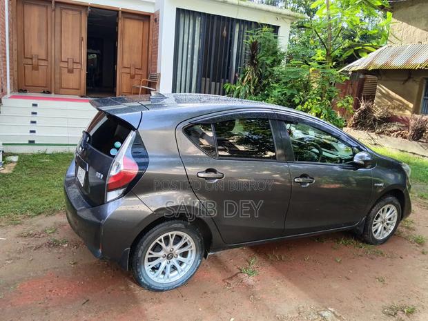 Toyota Aqua 2018 Gray