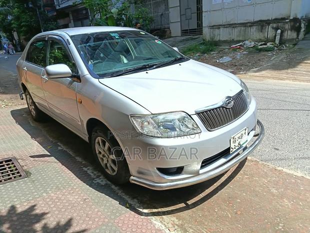 Toyota Corolla Sedan 2005 Silver