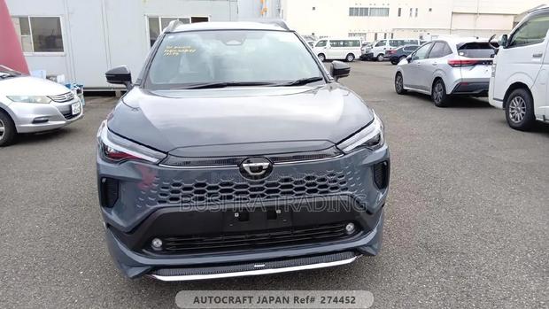 New Toyota Corolla Cross LE 2026 Gray