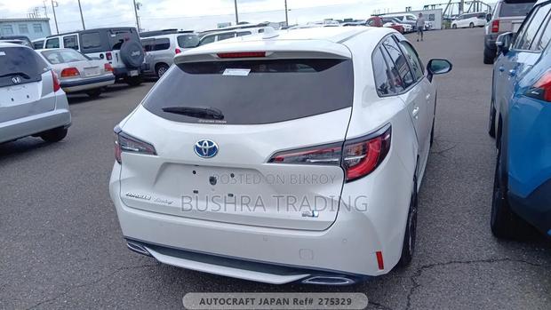 Toyota Corolla Hatchback 2021 Pearl