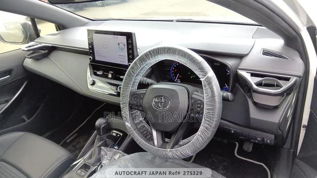 Toyota Corolla Hatchback 2021 Pearl