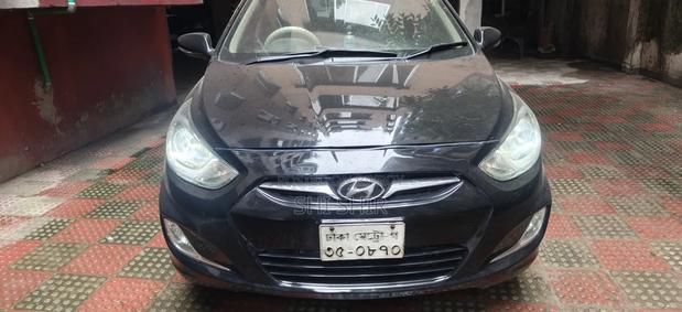 Hyundai Accent 2012 Black