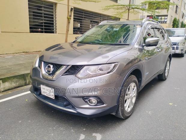 Nissan X-Trail 2.0 Hybrid FWD 2016 Gray