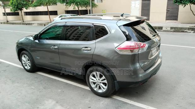 Nissan X-Trail 2.0 Hybrid FWD 2016 Gray