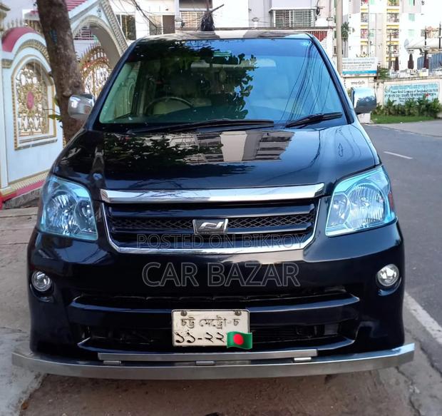 Toyota Noah 2.0 FWD (8 Seater) 2005 Black